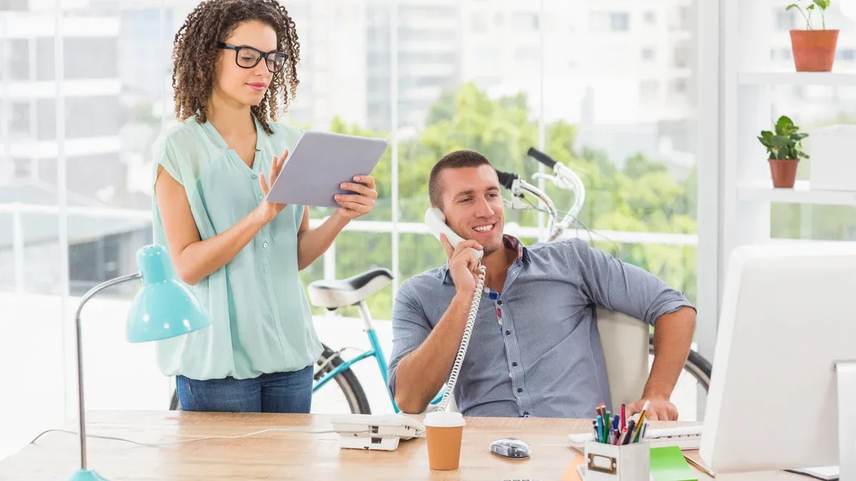 Marketing prin rețele sociale: strategie organică și plătită pentru business